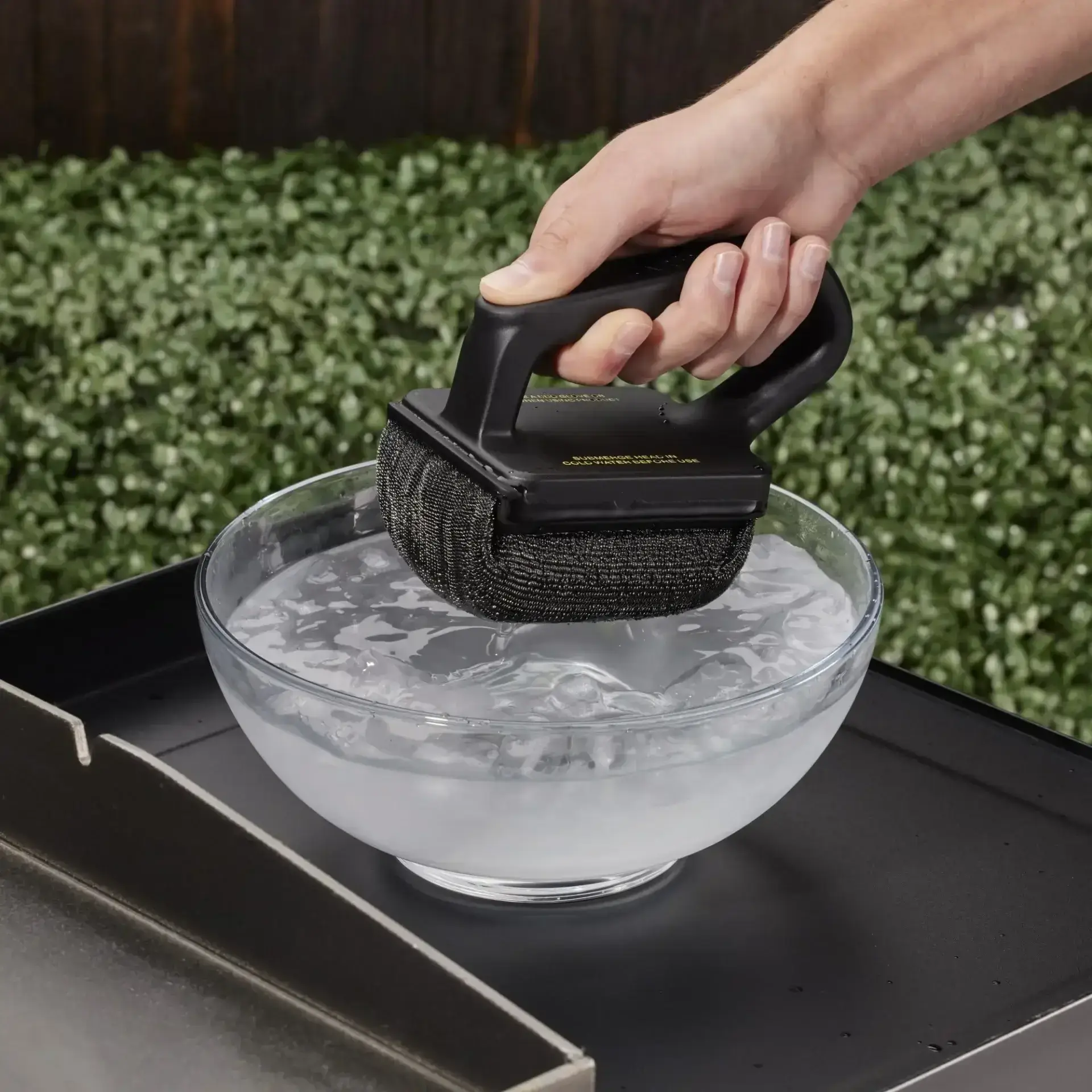 Mr. Bar-B-Q Bristle Free XL Steam Clean Griddle Brush Powered by Scrub Daddy (In Displayer) - Image 4